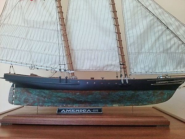 Image of Mamoli Yacht America 1:66 Scale