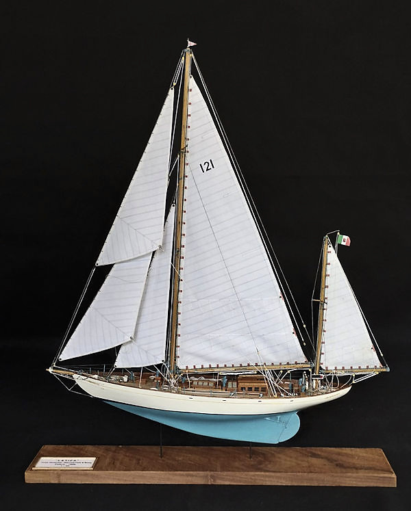 Image of Latifa Yawl