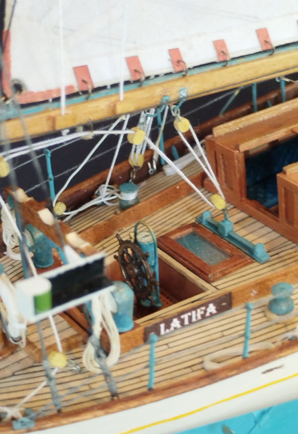 Image of Latifa Yawl
