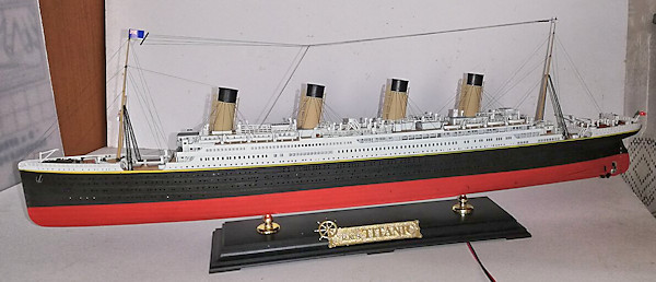 Image of Academy 1/400 RMS Titanic (Fully lit)