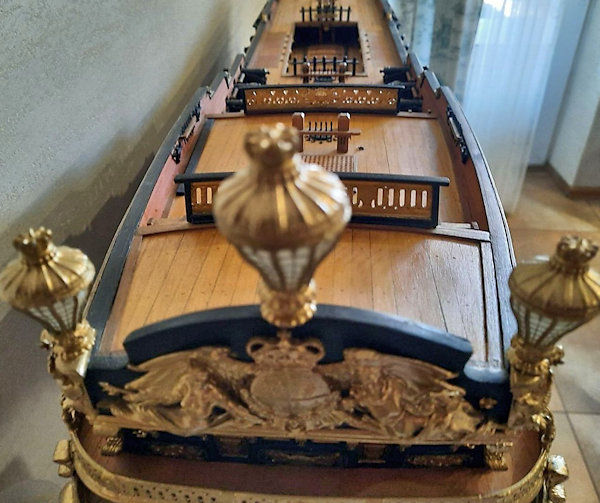 French 3-deck 110-gun ship Dauphine Royal (1752)